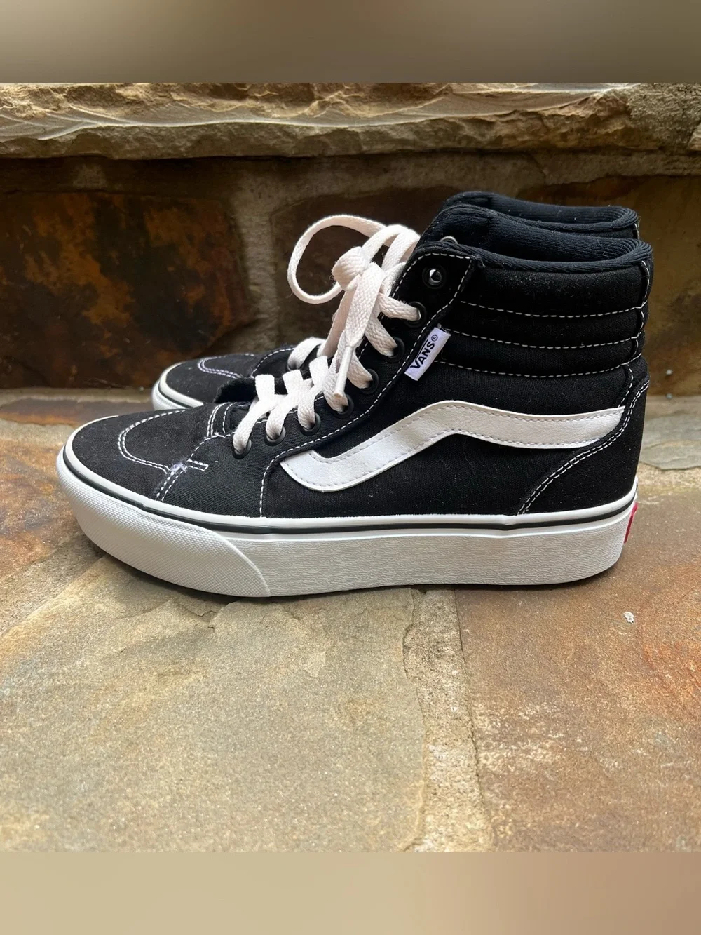 Vans SK-8 Women’s Size 7 Black & White High-Top Skate Sneakers